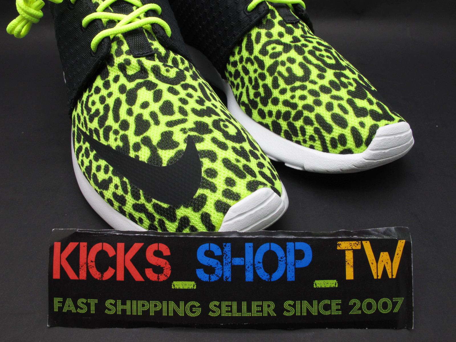 DS 2013 NIKE ROSHERUN FB FB FB VOLT LEOPARD YELLOW 580573-701 ROSHE RUNNING NSW e8c0c0 DS 2013 NIKE ROSHERUN FB FB FB VOLT LEOPARD YELLOW 580573-701 ROSHE RUNNING NSW e8c0c0