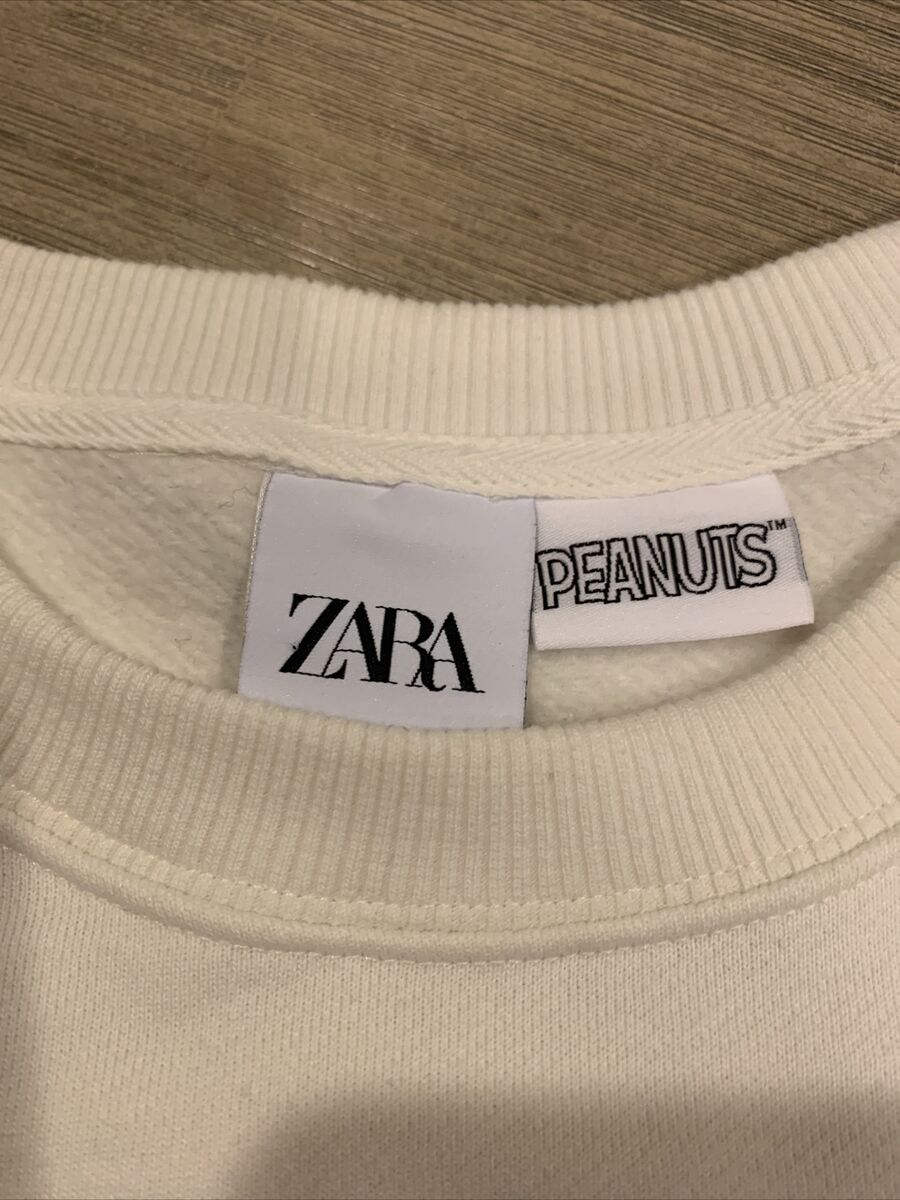 RARE Zara X Snoopy Peanuts Sweatshirt Cream Sz M Football RARE Zara X Snoopy Peanuts Sweatshirt Cream Sz M Football