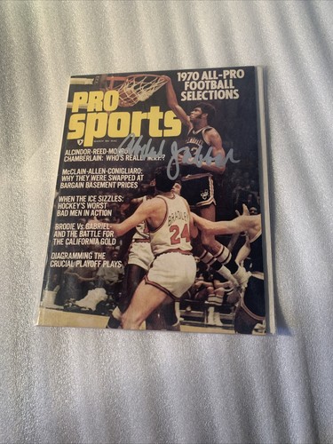 KAREEM ABDUL JABBAR AUTOGRAPHED hand signed 1970 Pro Sports Magazine HOF! - Picture 7 of 7