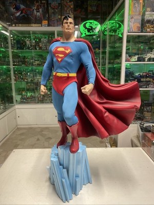 Sideshow Collectibles - SUPERMAN Premium Format - Normal Version - 3186/5000