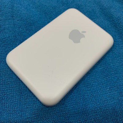 Apple Magsafe Battery Pack Power Bank Wireless Charging For iPhone - Authentic
