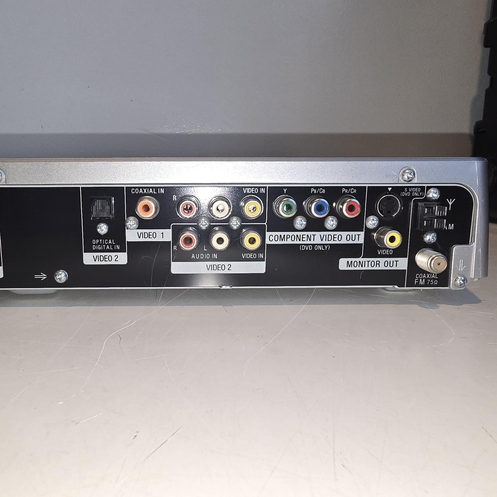 Sony S-Master HCD-FX10 5-Disc Home Theater Super Audio CD/DVD Receiver Only