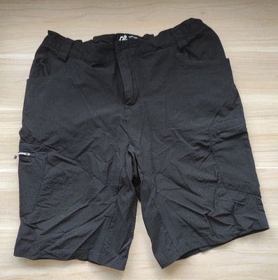 Dare2B Short W 33 EU Gr. 48 schwarz Sporthose Radhose Freizeithose gebraucht