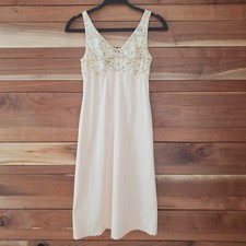 Vintage Warner's Silky and Lace Peach Pink Nightgown Size 36 E