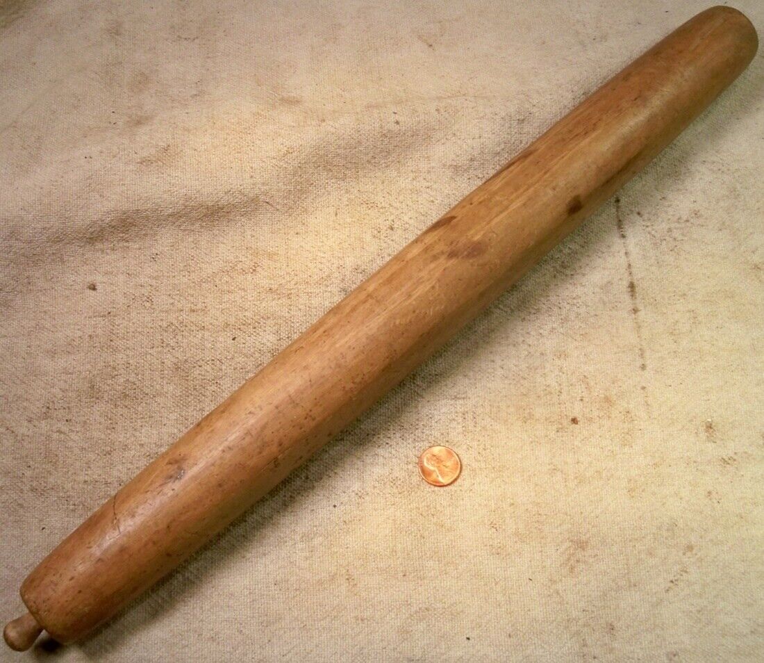 Early One Piece Tapered Wood Rolling Pin Treen Collectible Kitchen Tool READ