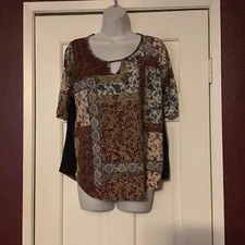 Naïf Women’s Paisley Tasseled Tops Size Medium Short Sleeves