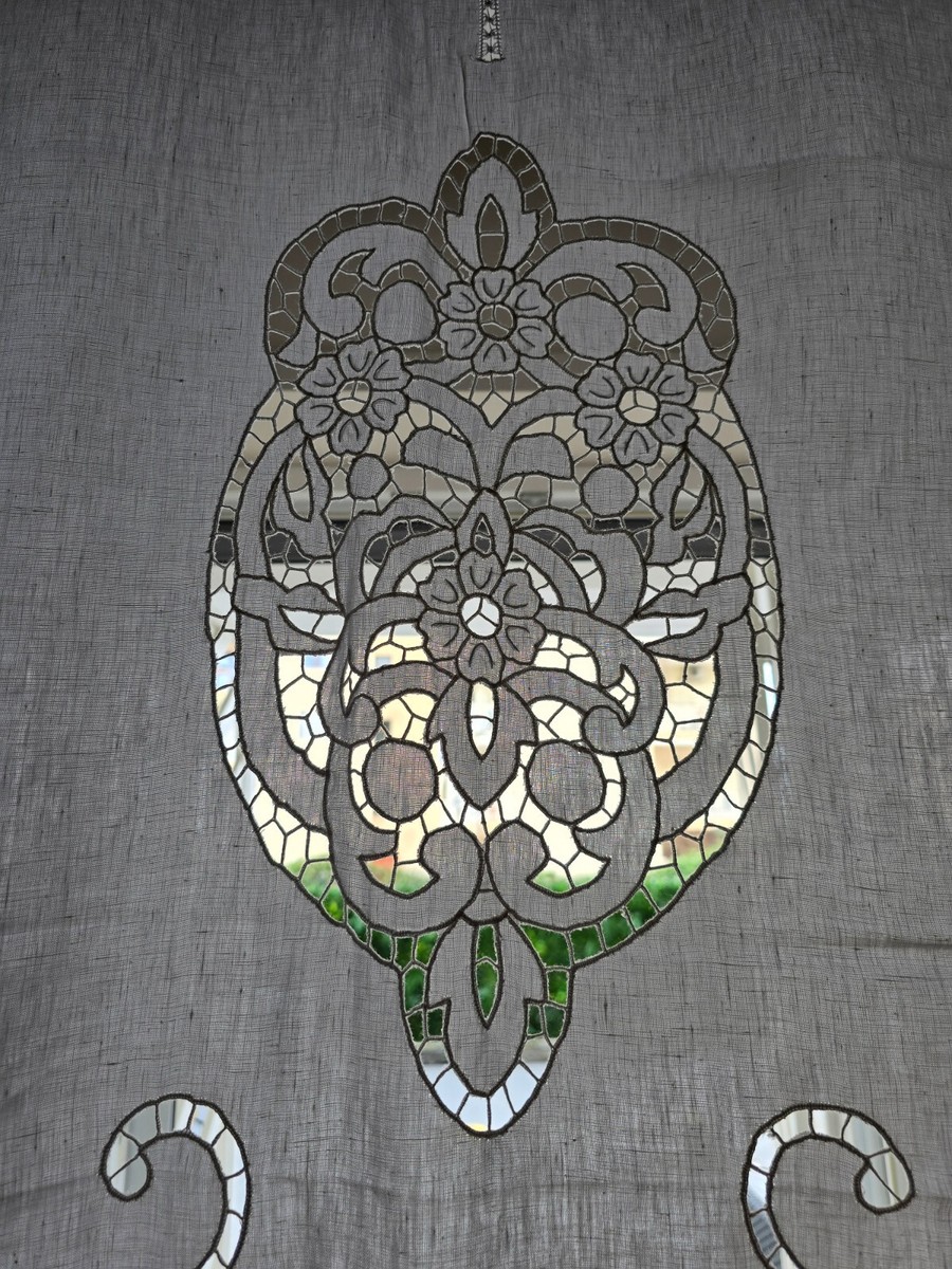 Elegantissima tenda in puro lino con ricamo Intaglio Farfalle a mano