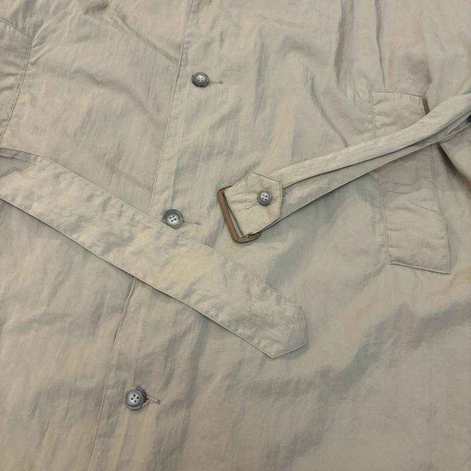 Trench coat vintage Banana Republic adulto náilon cáqui safári anos 80 médio - Imagem 3 de 4