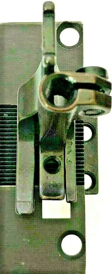 SINGER 211G WALKING FOOT N/PLATE FEED DOG&P/FOOT INDUSTRIAL SEWING MACHINE PART - Image 3 of 4