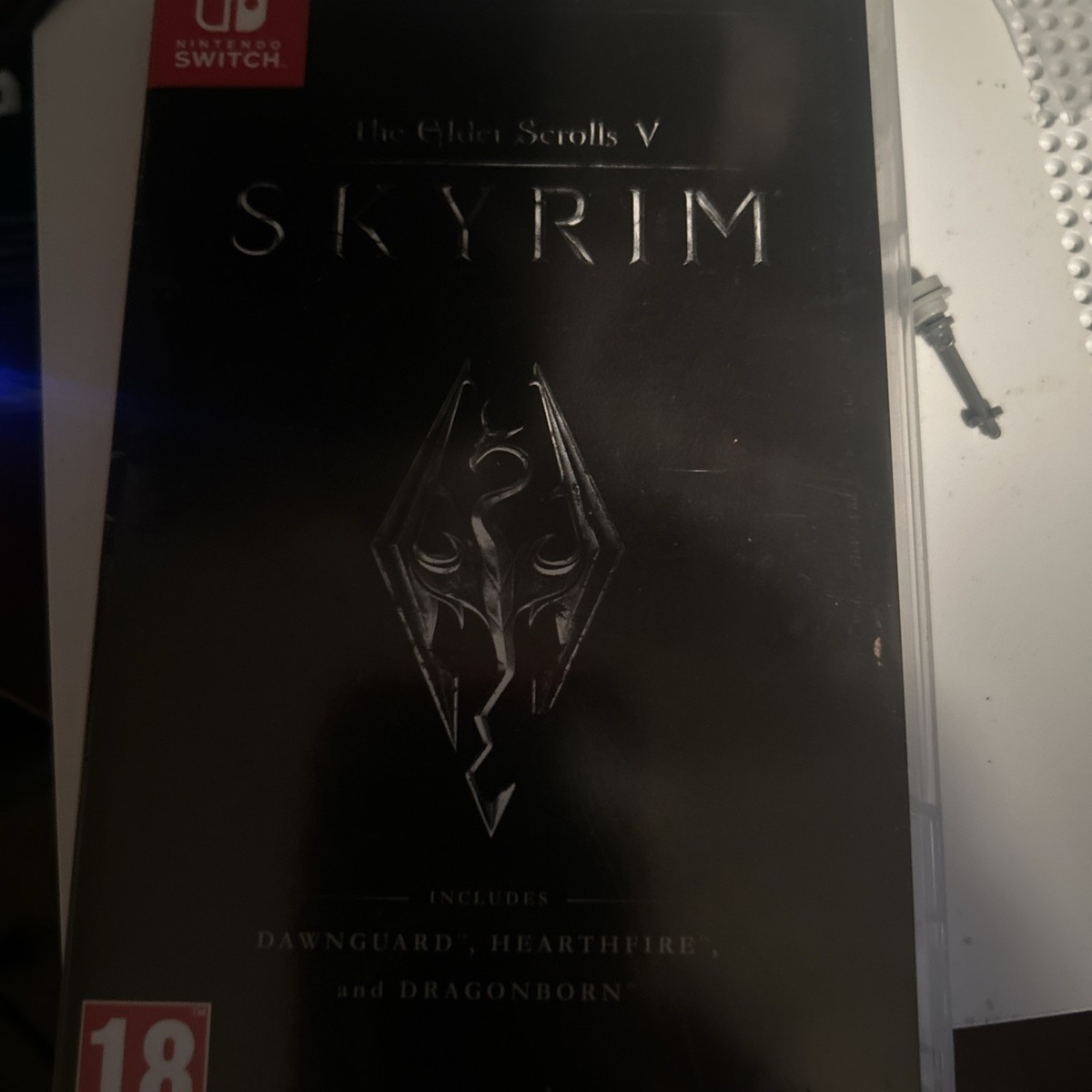 Nintendo Switch The Elder Scrolls V: Skyrim (Switch) Amazon.com: Switch Title 8 - : Nintendo of America: Video Games