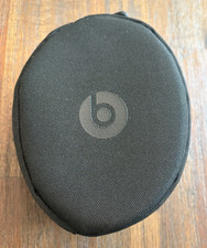 Beats by Dr. Dre Black soft Shell Zippered Headphone Carrying Case