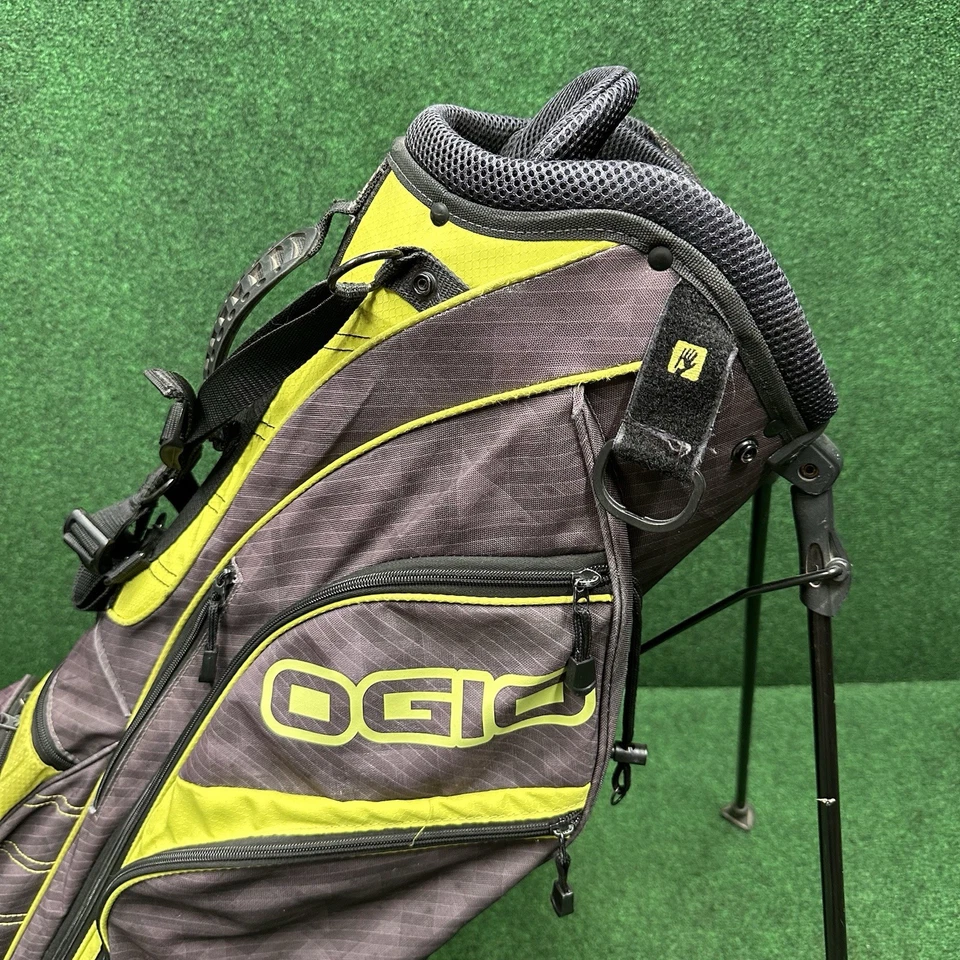 Bolsa de pie de golf Ogio divisor de 7 vías con correa para el hombro - negra y verde Foto 2 de 4