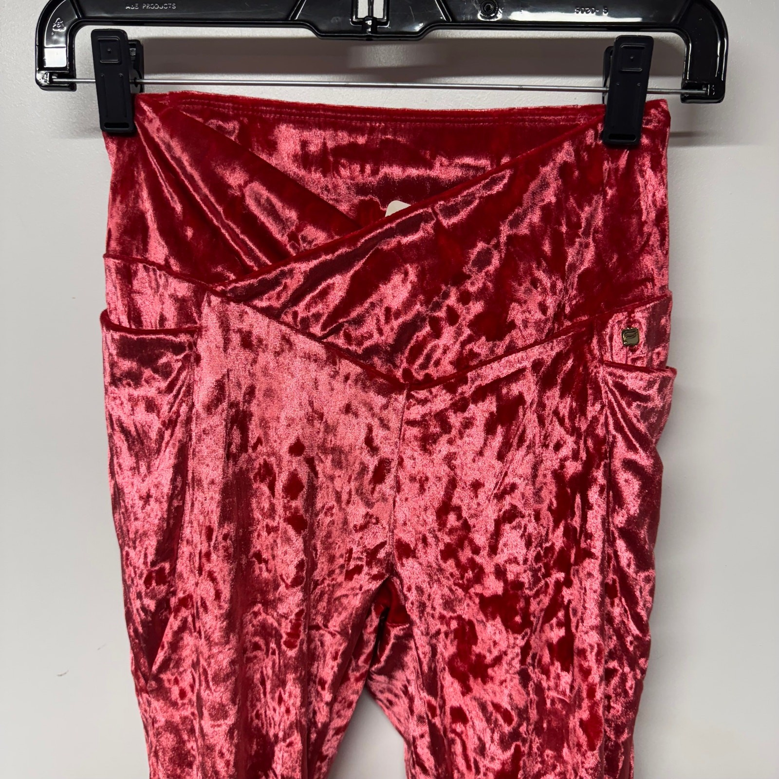 Fabletics High Waisted Crushed Velour Leggings in Strawberry Red Size Small