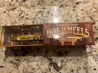 Hot Wheels 2026 RLC 1948 Chevrolet Fleetline***SOLD OUT/IN HAND***VHTF