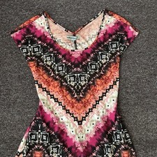 Ladies Y2K Print Dress Size L. Vneck Peekaboo Back Boho Summer Beach Resort