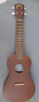 Ukulele FC 1G FAMOUS