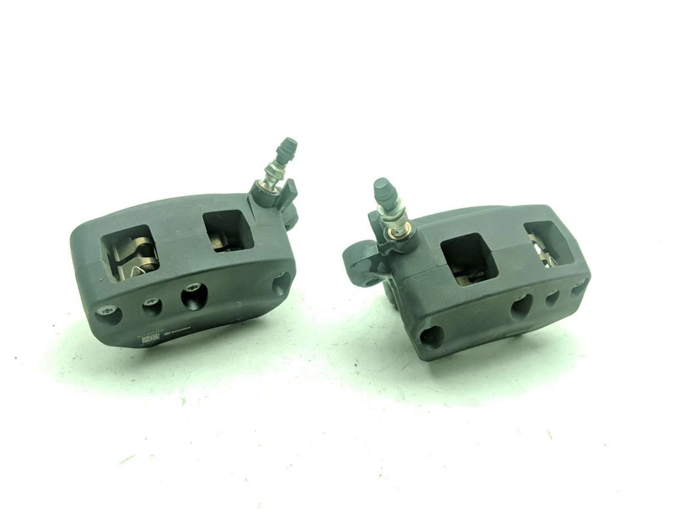 Pinzas de freno delanteras BMW R18 B 22 BREMBO Foto 2 de 4