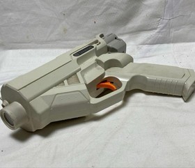 SEGA Dreamcast Guncon HKT-7800 and Vibration Expansion Pack Set