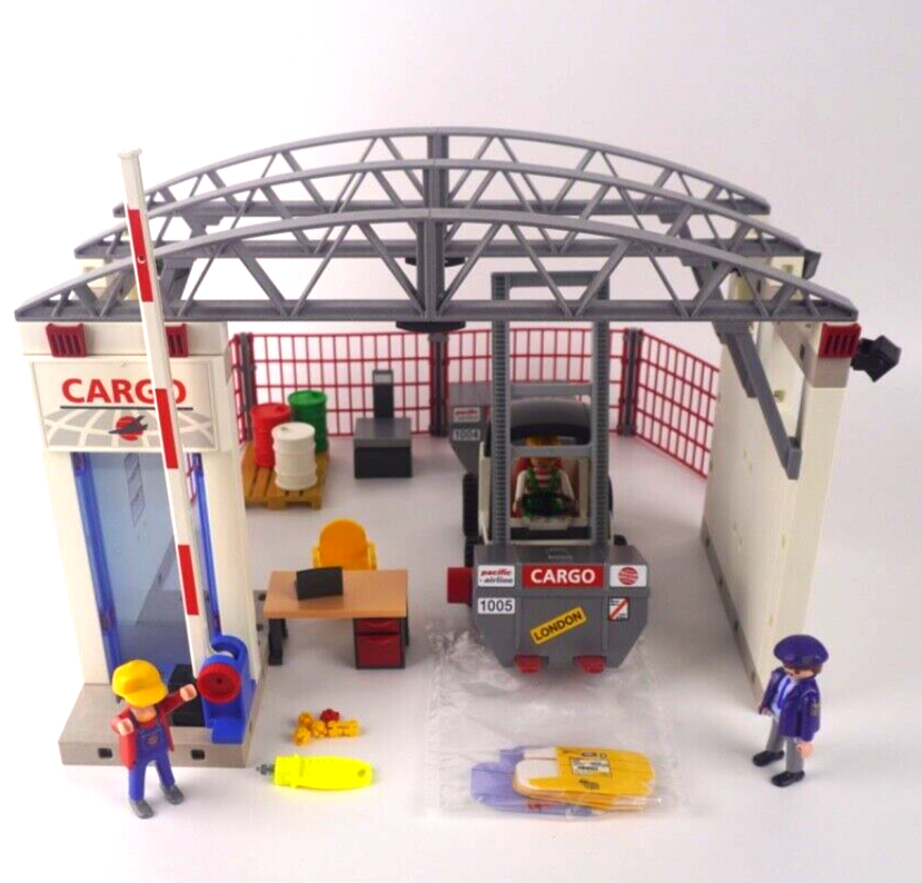 Playmobil 4314 Cargo Zone with Forklift 100% Complete with Partial