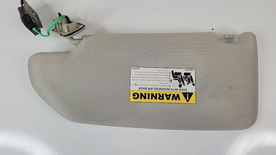 2003-2006 Volvo XC90 Sun Visor RH Passenger Side w/Light Mirror Beige OEM - Image 4 of 4