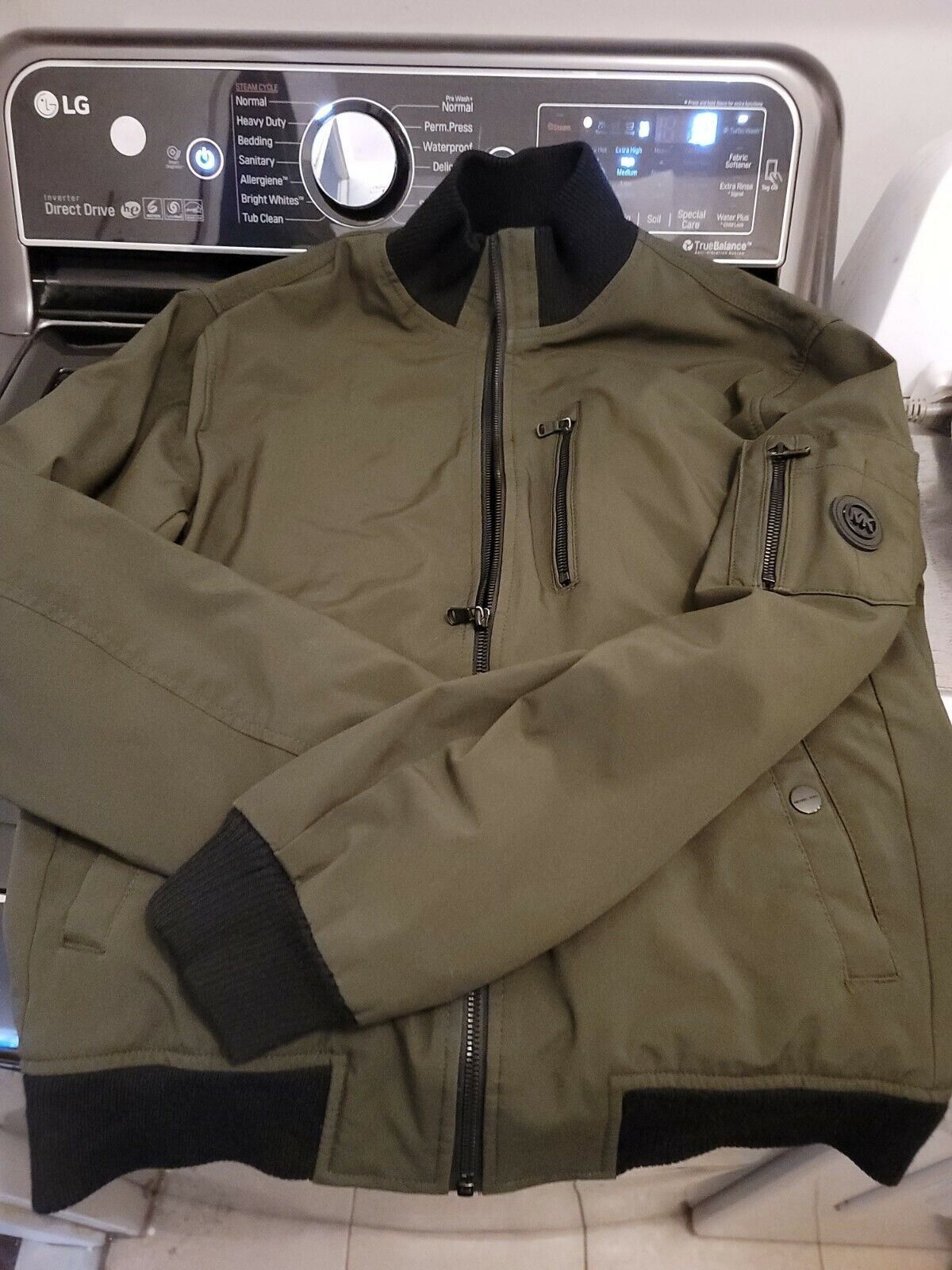 Arriba 79+ imagen michael kors green jacket mens