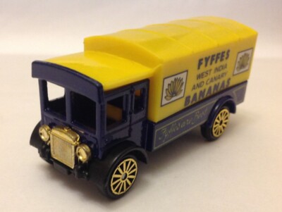 Corgi Reader's Digest 32-101 ''Fyffes Bananas'' Yellow & Blue AEC Van