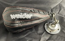Weider Boxing Speed Bag w/ swivel Black Red Stitching 6lb max pressure LIKE NEW