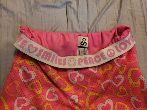Girls SO L14 Pink Multi Heart Pattern Shorts - Picture 3 of 3