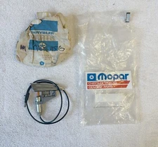 NOS MoPar 1966 Dodge Polara Monaco 500 PS Fender Mounted Turn Signal right