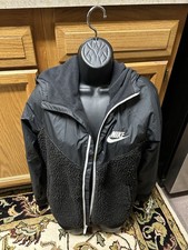 Nike - Full Zip Hooded Jacket - Black - Boys Size X-Large - Excellent