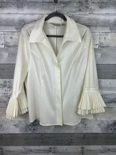 Victor Costa women’s vintage ivory Large Button Up 