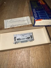 Roundhouse 1429 HO UP Ore Car #8310 silver kit NIB