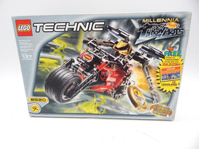 Vintage 1999 LEGO Technic 8520 Throwbots Millennia Motorcycle Slizers Sealed