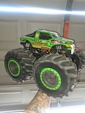 New Bright 1:10 Snake Bite RC Monster Truck w...