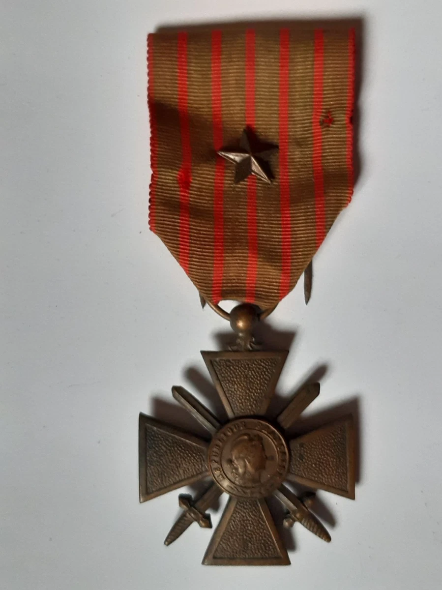 Croix De Guerre 1914-1917 Avec Une Citation – Médaille Française D'occasion, état Usé