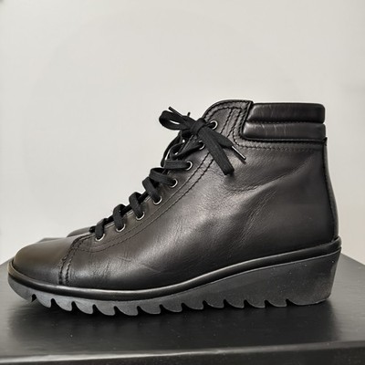 Women's Genuine Leather Boots Brand Thomas Munz Black US Size 8