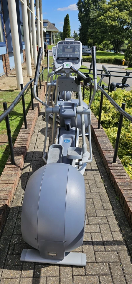 Precor EFX 576i Experience Line Cross Trainer with incline, Video Inside - Image 4 of 4