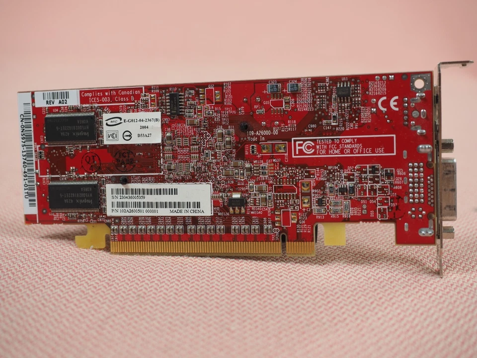 Dell 102A2600501 64MB Radeon X300 PCI-E Video Card - Image 4 of 4