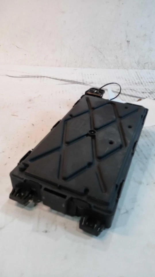 BMW 320I 2015 módulo de control de carrocería OEM 554928 usado 120 k millas blanco Foto 3 de 4