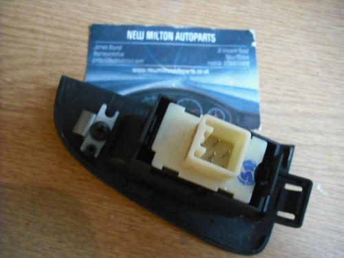 TOYOTA AVENSIS MK2 2003-2008 FRONT OR REAR DOOR ELECTRIC WINDOW SWITCH - Picture 4 of 4