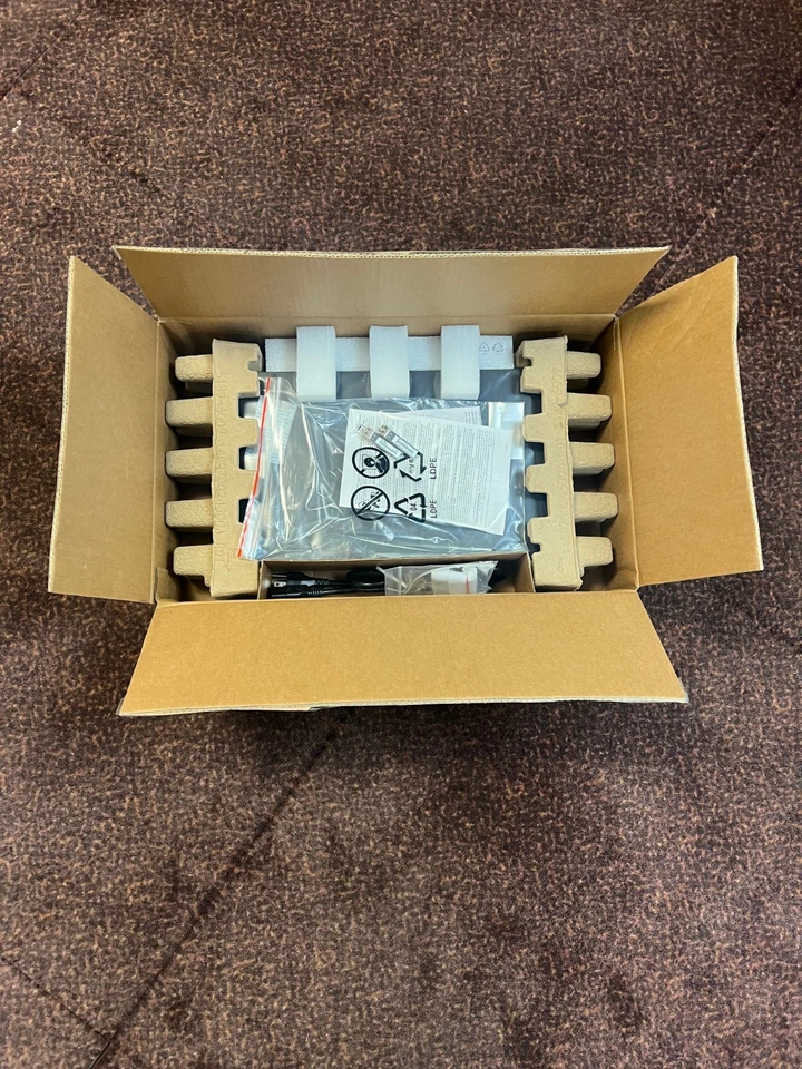 HPE Aruba 6000 48G 4SFP SWCH R8N86A POE+ Network Managed Network Switch Open-box - Image 2 of 3