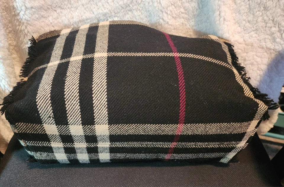 BURBERRY (London)- Wool Checkered Tote Bag Black with Nova Check Stipes - Image 3 of 4