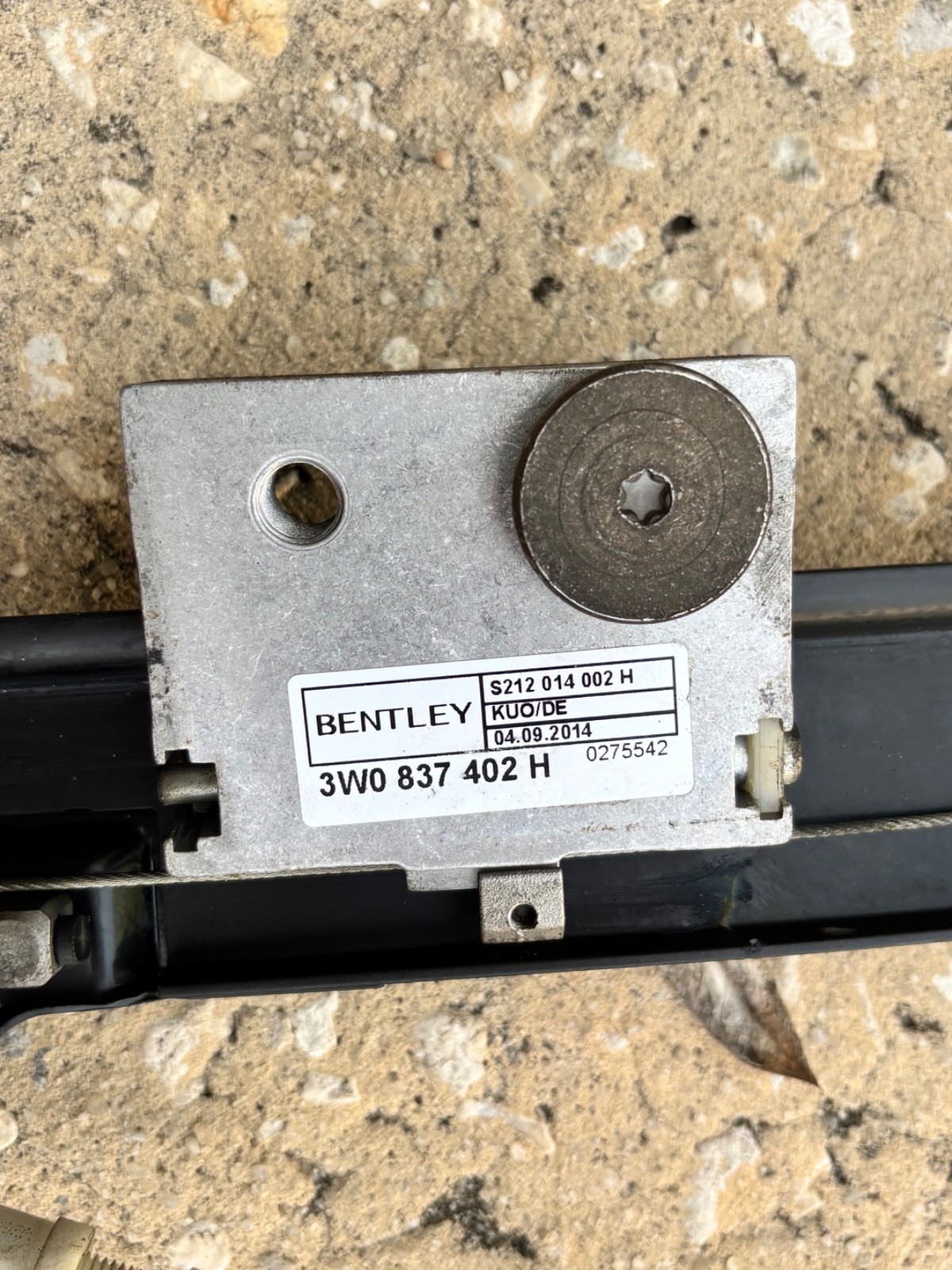 2015 BENTLEY CONTINENTAL GT  Front Right Door Window Regulator 3W0837402H