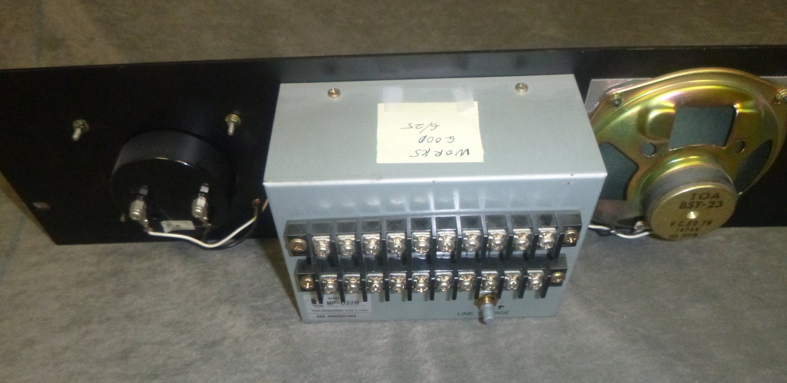 TOA MP-032B Rack mount audio monitor