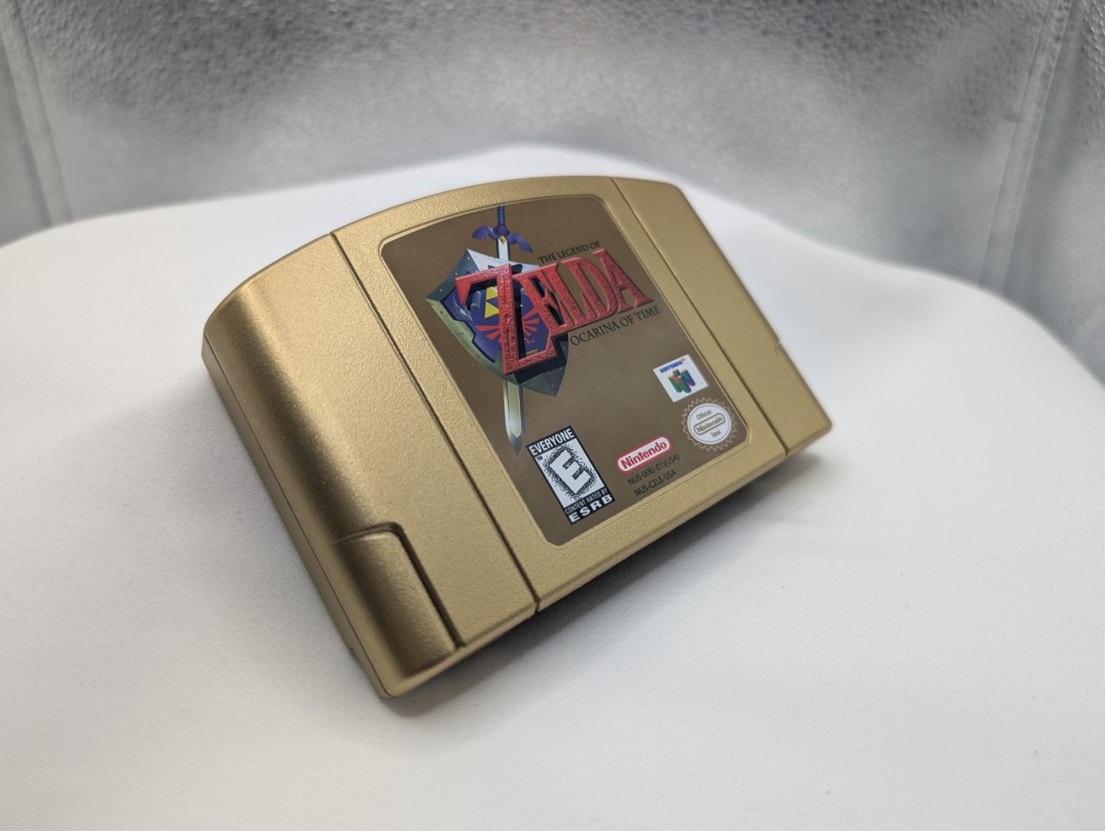 Zelda Ocarina of Time - Custom Shell (Authentic)