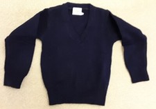 SIZE 26" BLACK KNITTED V NECK  JUMPER R N BRAND AGE 5--6 YRS  TOP QUALITY