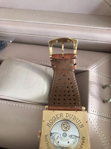 Roger Dubuis G40 57 5 Golden Square Roman Dial 18K Rose Gold - Excellent - Picture 6 of 9