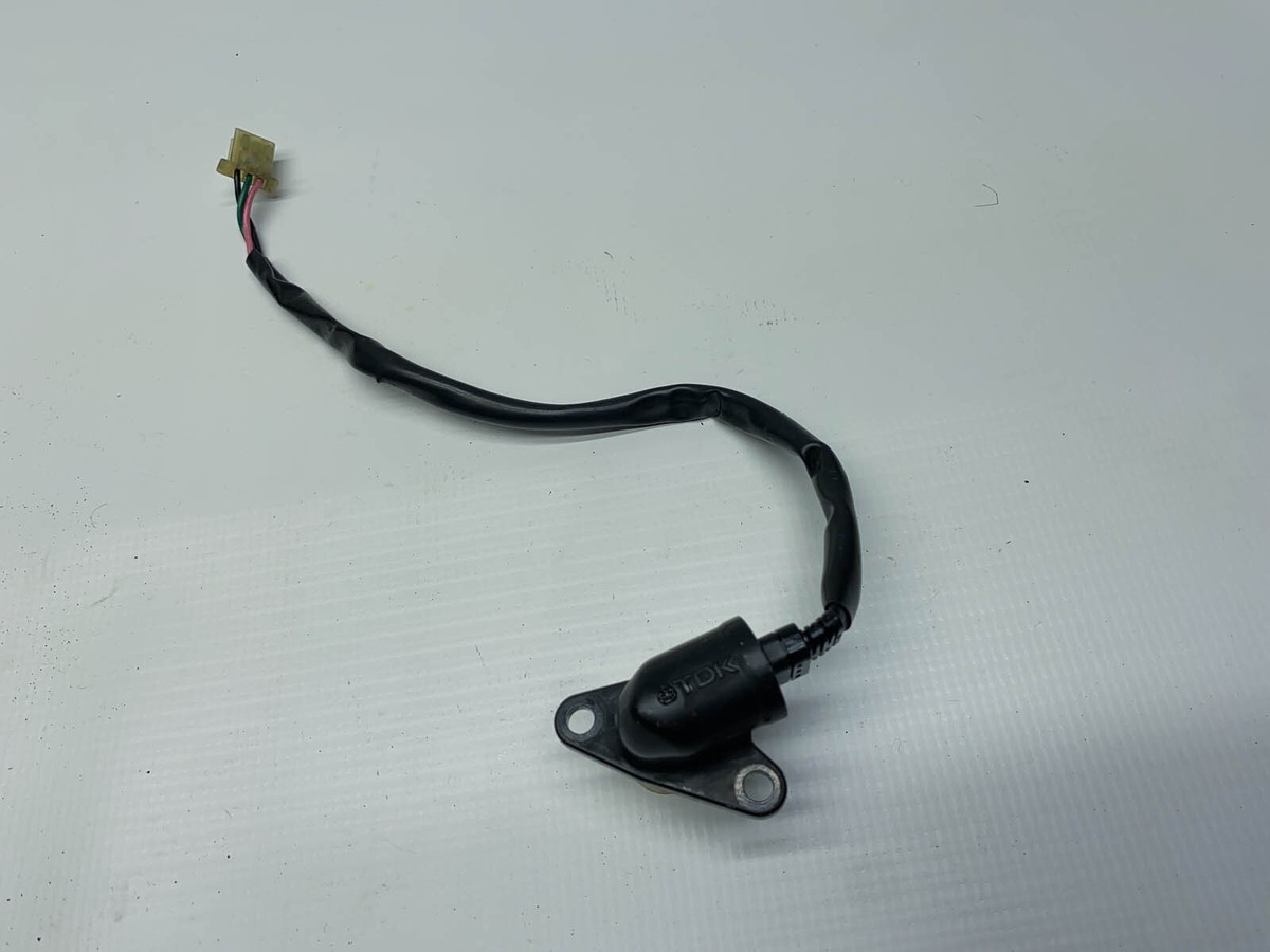 VFR800 スピードメーターセンサー Honda VFR 800 FI RC46 MY 1998 - 1999 - Speed sensor speed