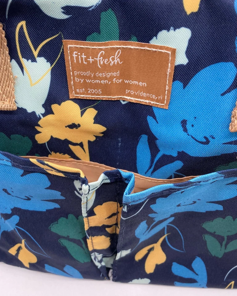 Bolso de mano de almuerzo FIT & FRESH aislado con patrón floral Foto 3 de 4