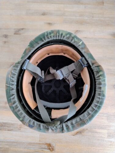 Bundeswehr Gefechtshelm Kevlar mit Überzug 58/60 - Bild 2 von 5